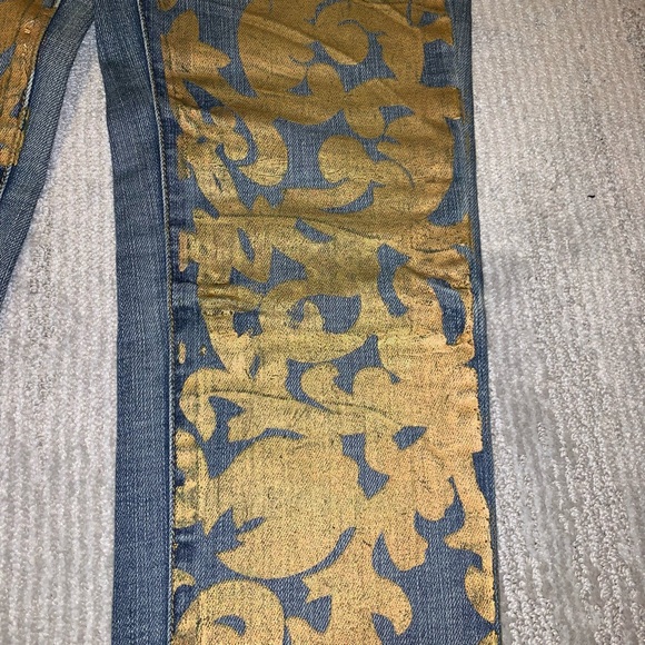 BlankNYC Jeans - Picture 3 of 6